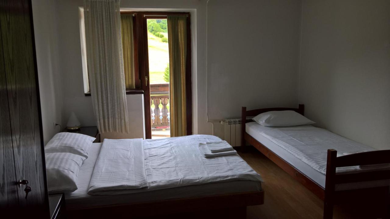 Bed and breakfast Gostilna Lokve Extérieur photo